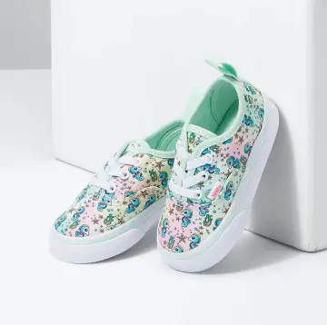 Girl vans store shoes