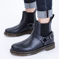 dr. martens air wair รองเท้าบู๊ทส์มาร์ตินประดับหัวเข็มขัด