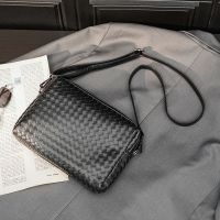 [COD] Wholesale Fashion Shoulder Mens Korean Clutch Street Diagonal Wrist