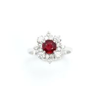 Ruby Diamond Ring แหวนเพชรทับทิม แหวนทับทิมสีแดงสดใสรูปทรงวงกลม ล้อมด้วยเพชรแท้ ตัวแหวนทองขาว18k