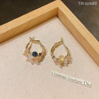 ? เครื่องประดับ 925 new crystal flower earrings silver needle South Korea female ins tide light luxury niche senior design feeling stud earrings ear ring