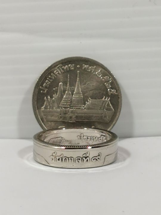 แหวนทำจากเหรียญหลังวัดพระแก้วฯปี-พ-ศ-2525