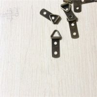 Bronze Metal Triangle D-Ring 2 Holes Hanging Picture Oil Painting Mirror Frame Hooks Hangers With Screws,30*11Mm,200Pcs