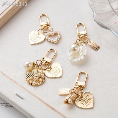 Luxury Artificial Pearl Keychain Metal Peach Heart Pendant Keyring Women Fashion Headphone Case Charm Bag Jewelry Accessories