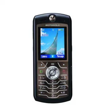 Original Motorola Razr 2 V8 2.2'' UNLOCKE GSM 2G Quad Band Flip  Gold Cell Phone