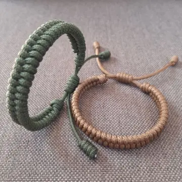 How to Make a  CLEAN  2 Color Fishtail Knot and Loop Paracord Survival  Bracelet  CBYS  YouTube