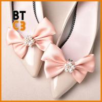 BTC3 2 Pcs งานฝีมือดีไอวาย เครื่องรางที่มีเสน่ห์ ถอดออกได้ อุปกรณ์ตกแต่งรองเท้า คลิปรองเท้ามุก โบว์น๊อต รองเท้าหัวเข็มขัด