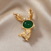 New Creative Women Cute Rabbit Crystal Resin Stone Brooches Pins Classic Baroque Vintage Metal Animal Insect Badges For Lady