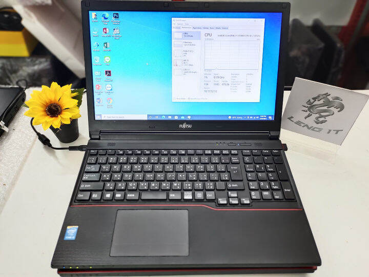 Fujitsu LIFEBOOK A574/K i3-4000M 2.5 GHz DDR3L 4GB HDD 500 GB จอ