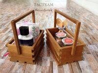 TACTEAM Set ตะกร้าซอสมีหู ไม้สักล้วน ไซส์ M, L  Mini-Furniture ไม้สักแท้ สำหรับวางเครื่องครัวเช่น ซอส กระปุกผงชูรส น้ำตาล อุปกรณ์ปรุงอาหารในครัวเรือน หรือจะจัดวางดอกไม้ประดับก็ได้  ผลิตและจัดจำหน่ายโดย... TACTEAM ‪#‎woodwork‬