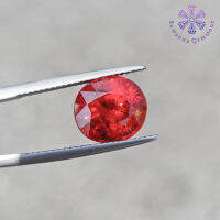 พลอยสเปคซาไทน์ 7.75 ct. Natural Spessartite สีแดงอมส้ม รูปร่างไข่ ประกายเล่นไฟค่อนดี รูปร่างไข่ พลอยดิบ ไม่มีการเผา ภายในเนื้อพลอยมีตำหนิ