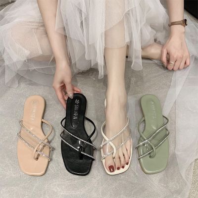 （A So Cute） บังเอิญเกาหลีสต็อกพร้อมรองเท้าแตะแฟชั่นส้นเตี้ยแบบลำลองของผู้หญิงรองเท้าสายไขว้