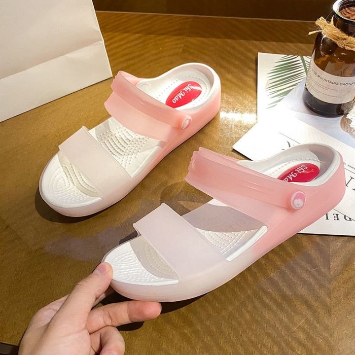 รองเท้าแตะพื้นนิ่มคริสตัลโปร่งแสงสำหรับพยาบาลสดใสขนาดเล็กรองเท้าแบบมีรูระบายสำหรับผู้หญิง-รองเท้าพยาบาลเกาหลีฤดูร้อน