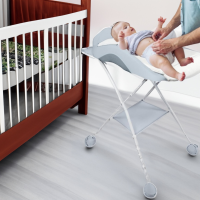 โต็ะเปลี่ยนผ้าอ้อมพร้อมขาตั้ง สีเทา Changing Table with Foot Support - Light Gray