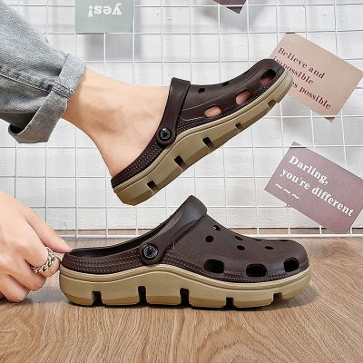 2023 New Fashion version    Yearning for life The same style of hole shoes with a feeling of stepping on shit Mens summer wear non-slip thick-soled wear-resistant sandals and slippers