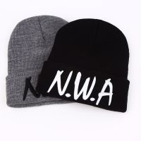 {Supermodel} VORON New Skullies Beanies Gangsta NWA หมวกถักหมวกฤดูหนาวหมวกผู้หญิงแฟชั่นผู้หญิงผู้ชายฮิปฮอปหมวกลูก Pompon กางเกงผ้าขนแกะสำหรับผู้หญิง