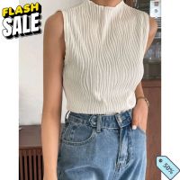 แฟชั่นผู้หญิง พร้อมส่ง เสื้อแขนกุด คอปีน สไตล์มินิมอล Minimal Sleeveless Shirt เสื้อผ้าแฟชั่น เสื้อผ้าสาวอวบ