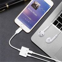 สายแปลงหูฟัง dual Lightning Audio &amp; Charge Adapter และอะแดปเตอร์ชาร์จสำหรับ iPhone7/8/X/XR/iOS 10/11/12 ขึ้นชาร์จเพลงหรือโทรสำหรับหูฟังอะแดปเตอร์แปลงเสียง