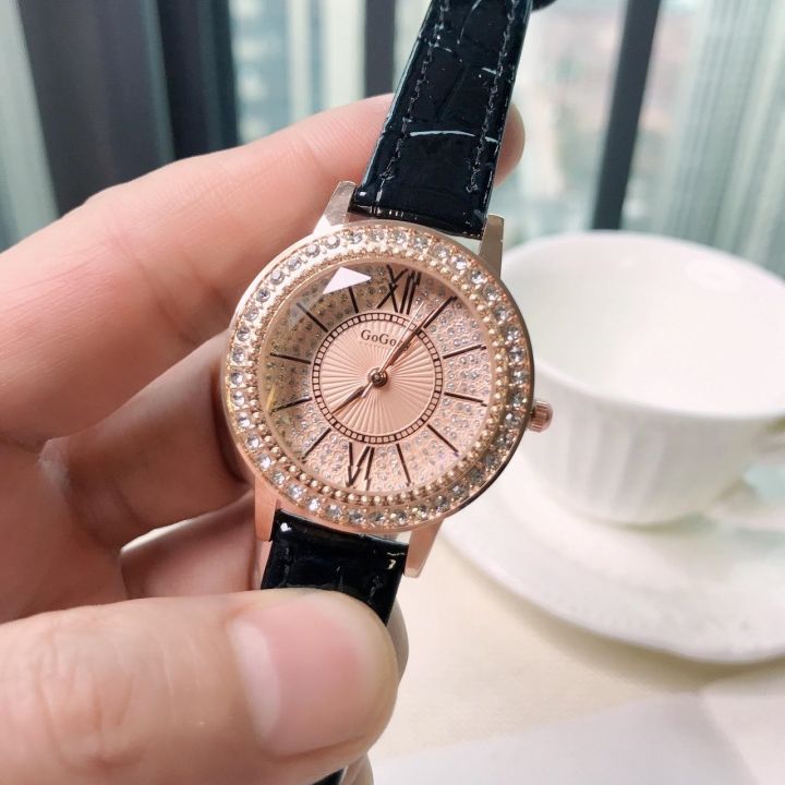 เข็มขัดเพชรแบบใหม่2023นาฬิกาผู้หญิงแบบสเตอริโอทรงหกเหลี่ยมแวววาวน้องสาวนาฬิกาควอตซ์เกาหลีแบบลำลอง