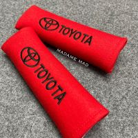 ปลอกหุ้มเบลท์ ที่หุ้มสายคาดเบลท์ ลาย TOYOTA สีแดง