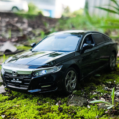 1:32 Honda Accord รุ่น Die-Casting รุ่นเสียงและแสงรถเด็กของเล่นสะสมเด็กวันเกิด Gift