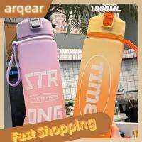 ARQEAR529453น้ำกลางแจ้งแก้วน้ำสำหรับเดินทางขนาด1000มล. พร้อมสายรัดแก้วดื่มน้ำมีหลอดที่กรองชาขวดพร้อมที่วัดน้ำ