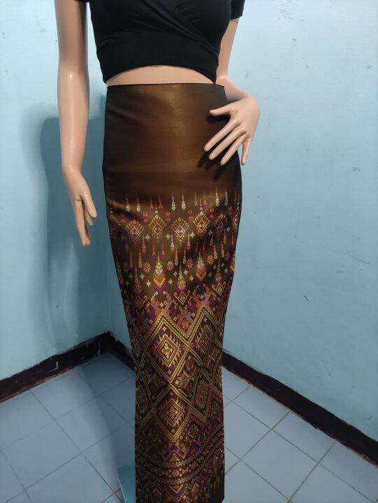 ln166-ผ้าถุง-สีน้ำตาล-ผ้าแพรวาผ้าไทย-ผ้าไหมสังเคราะห์-ผ้าไหม-ผ้าไหมทอลาย-ผ้าซิ่น-ของรับไหว้-ของฝาก-ของขวัญ-ผ้าตัดชุด-ผ้าเป็นผืน