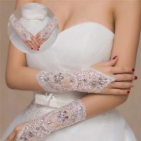 ๑ High Quality Write Fingerless Short Paragraph Elegant Rhinestone Bridal Wedding Gloves