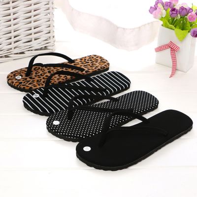 【CC】▣  New High-quality Beach Female Sandals Leopard Print Flip Flops Non-slip Flat Slippers Polka-dot Slides