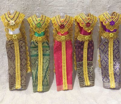 ชุดไทยสำหรับตุ๊กตาบาร์บี้ รุ่นสไบผ้าทองคู่