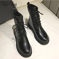 【35-40】Womens Martin boots รองเท้าบูทมาร์ตินผู้หญิงรองเท้าหนังแฟชั่นรองเท้าบูทสตรีคุณภาพสูง