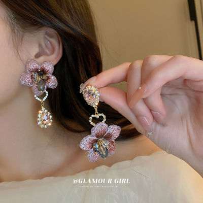 ต่างหูสไตล์เกาหลี เข็มเงิน อสมมาตร เพชร หยดน้ำ คริสตัล ยุ้ย ต่างหู กลิ่นหอมขนาดเล็กKorean style earrings silver needle asymmetrical diamond water drop crystal exaggerated small fragrance earrings