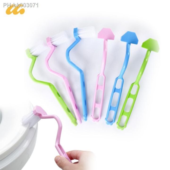 Small Size V Shape Baby Toilet Brush for Crevice Cleaning - China