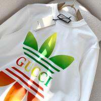 GC Co-Branded ADIDAS เสื้อแขนยาวเดียวสำหรับทั้งหญิงและชายสเวตเตอร์สีโคลเวอร์โลโก้แฟชั่นลำลองสวมหัวมีฮู้ดวัสดุผ้าฝ้ายเทอร์รี่เสื้อไหมพรมคุณภาพดีจำหน่ายทั่วโลกในสต็อก