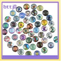 BTTJ0 50Pcs 12mm ครับ Cabochons แก้วพิมพ์ลาย 50รูปแบบ กระจกสำหรับผู้หญิง พลอยโดมแบน กระเบื้องโมเสค สีสันสดใส หมุนแก้ว cabochons ทำเครื่องประดับ DIY