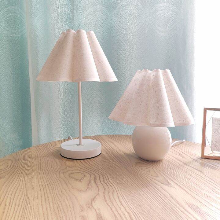 simple-designs-wood-table-lamp-with-3-color-lamp-korean-style-white-linen-round-bedside-desk-lamps-for-home-bedrooms-decoration