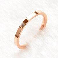 Korean Very Fine Set with A Diamond Ring ashion Rose Gold Couples Ring Stainless Steel Joint Ring