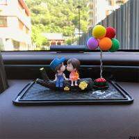 ตุ๊กตารถภายในรถรถผู้หญิงการ์ตูนเครื่องประดับตกแต่งผู้ชายสามารถรถใหม่คู่เครื่องประดับสร้างสรรค์ขนาดเล็ก