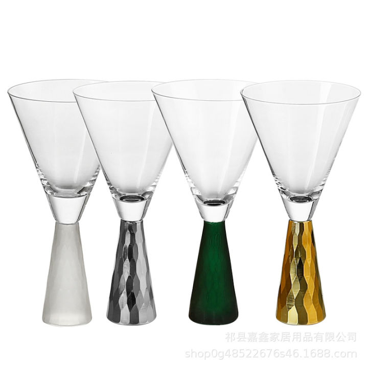 ถ้วยแก้วคริสตัลรูปปลาถ้วยตวงแก้วไวน์แดงแชมเปญอันหรูหราสุดสร้างสรรค์โต๊ะชุดห้องโต๊ะรับประทานอาหาร