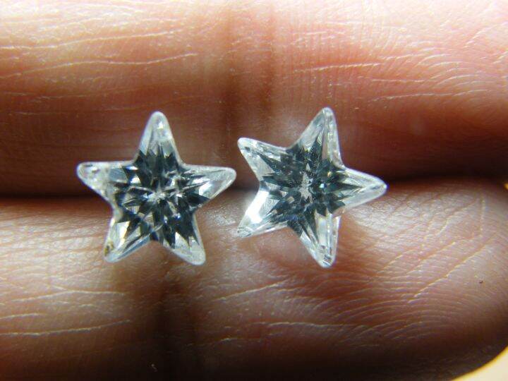 พลอย-เพชรรัสเซีย-star-cubic-zirconia-white-5x5mm-gemstone-stone-2-pcs