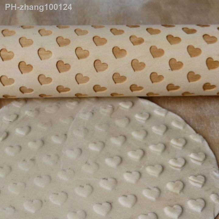 wood-heart-type-cake-rolling-pin-embossed-cookies-roller-baking-shop-baking-dough-roller-for-wedding-christmas-gifts