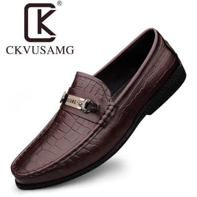 Yueteng CKVUSAMG รองเท้าหนังสำหรับผู้ชาย,เดรสธุรกิจแบบลำลองพื้นรองเท้านิ่มหนังวัวเสื้อสำหรับผู้ชายชั้นพื้นรองเท้านุ่มใส่ทำงานในขั้นตอนเดียว