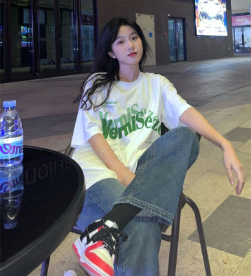 Tihik เสื้อยืดแขนเสื้อแขนสั้นคอกลมพิมพ์ลายตัวอักษรขนาดใหญ่ของเกาหลีสำหรับผู้หญิง