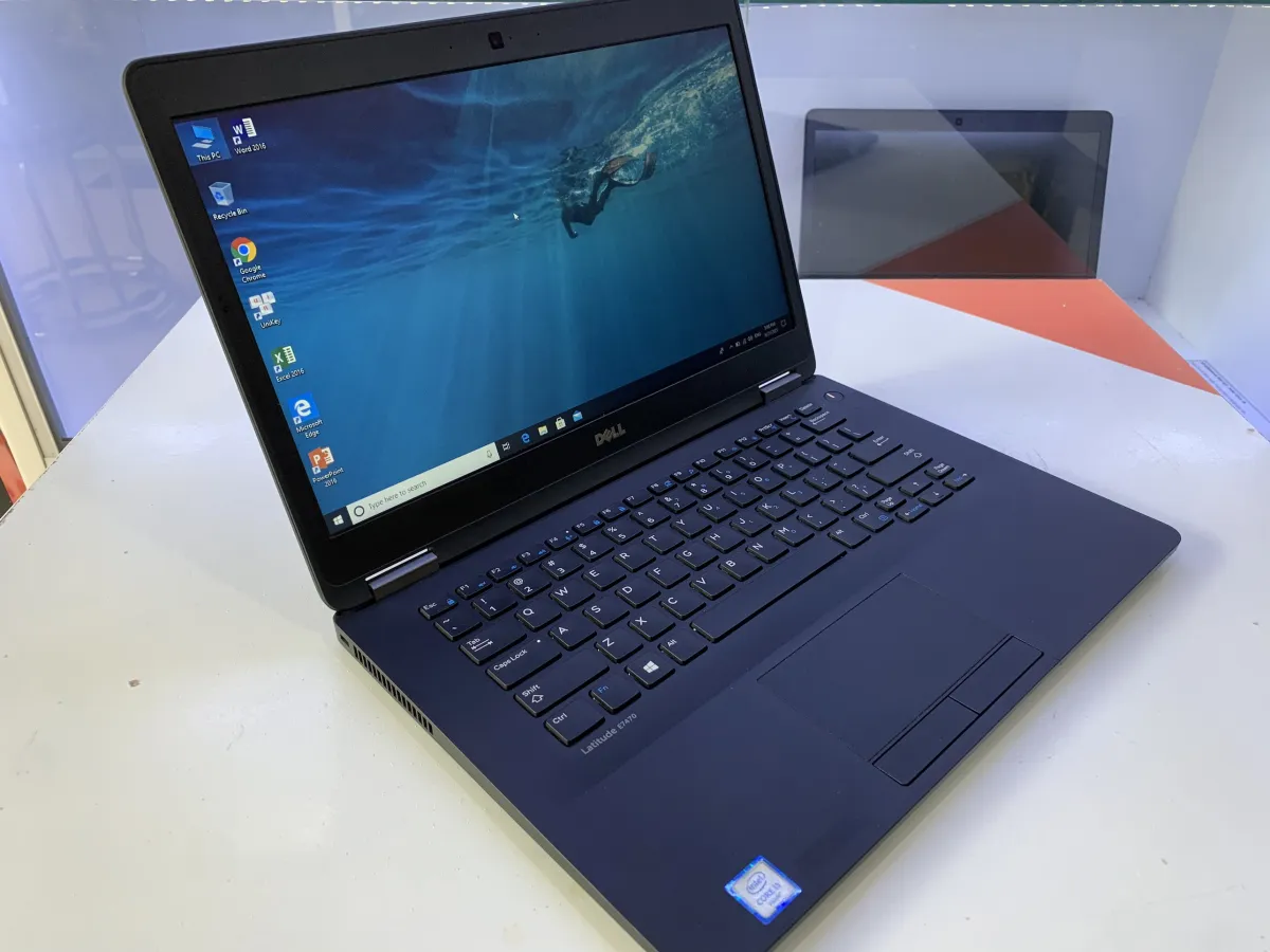 Ultrabook Dell Latitude E7470 Core i7-6500/ ram 8gb/ ssd 256gb/ 14 inch Full HD iPs- Hàng Xách Tay USA Ultrabook Dell Latitude E7470 Core i7-6500/ ram 8gb/ ssd 256gb/ 14 inch Full HD iPs- Hàng Xách Tay USA