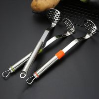 1Pcs Fruit Mashers Pressure Mud Stainless Steel with Handle Multi Purpose Kitchen Tools for Food Mashed Potato Masher 3Colors