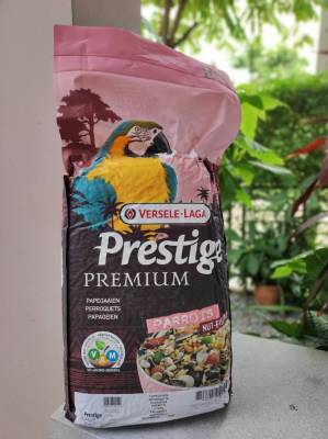 Versele-Laga Prestige Parrots 2 Kgs Nut Free อาหารนก นกแก้วมาคอร์ Versele-Laga Prestige Parrots ตักแบ่ง 2 Kgs Nut Free สูตรแพ้ถั่ว NUT FREE (Take food from 10 kg. Vacuum package)
