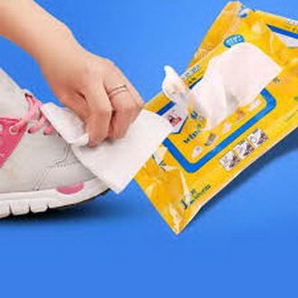 ผ้าเช็ดsneaker wipes ทำความสะอาดรองเท้ามหัศจรรย์ 1ห่อ 30 ชิ้น-ช่วยขจัดคราบ ทำความสะอาดรองเท้า ให้กลับมาขาวใหม่ สะอาดอีกครั้ง