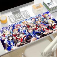 Love Live！ สาวน่ารักอะนิเมะ Mousepad แล็ปท็อปอุปกรณ์เกมแป้นพิมพ์ลื่นเกมคอนโซลเดสก์ท็อปแผ่นรองเมาส์ขนาดใหญ่ Keypad