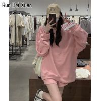 RUO BEI XUAN เสื้อสเวตเตอร์ผู้หญิง คอมโพสิท ผ้าไหมนม สีชมพู สตรี สไตล์เกาหลี เสื้อแขนยาว หลวม เสื้อกันหนาว ins