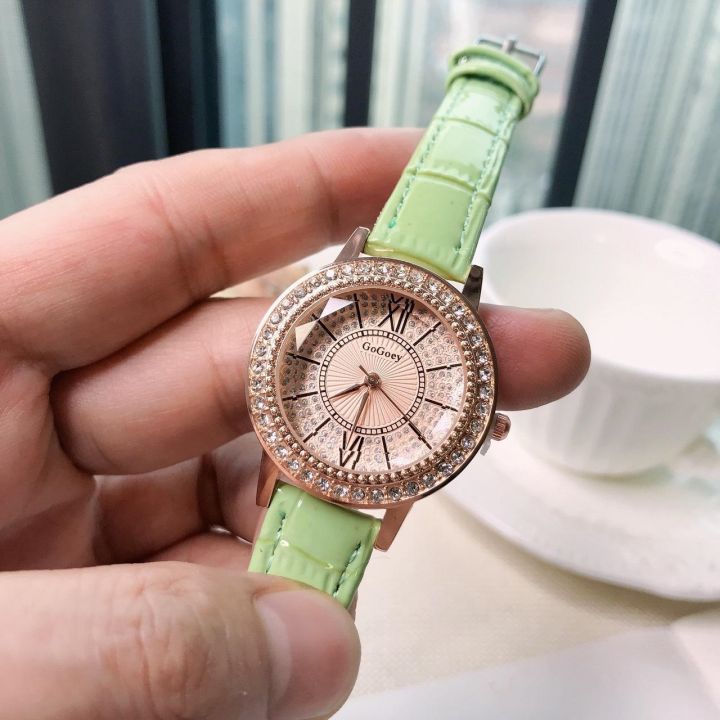 เข็มขัดเพชรแบบใหม่2023นาฬิกาผู้หญิงแบบสเตอริโอทรงหกเหลี่ยมแวววาวน้องสาวนาฬิกาควอตซ์เกาหลีแบบลำลอง